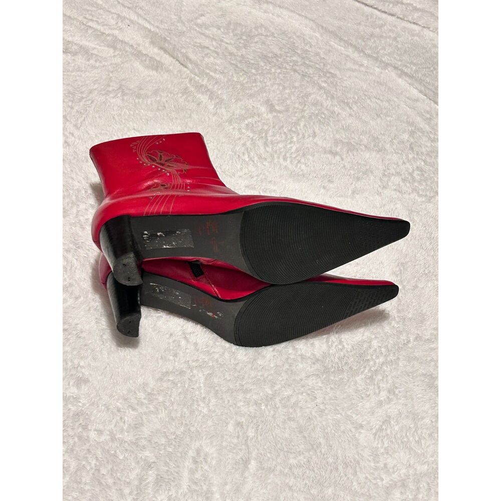 Vintage 90's Y2K Red Leather Pointed Toe Kitten Heel Ankle Boots by BELLE - Picture 8 of 11